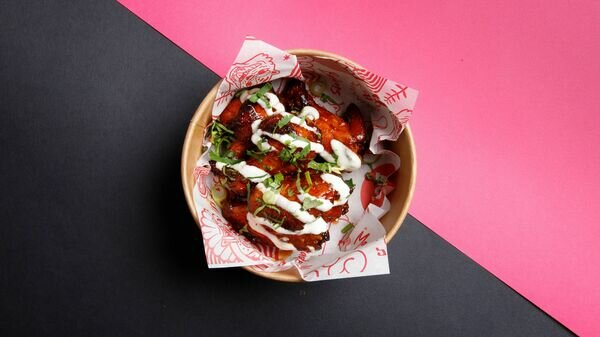 6 Honey Sriracha Wings